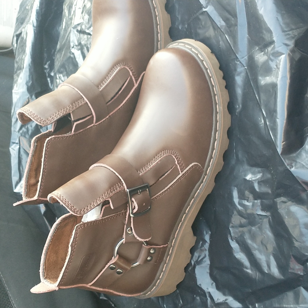 Boots for man